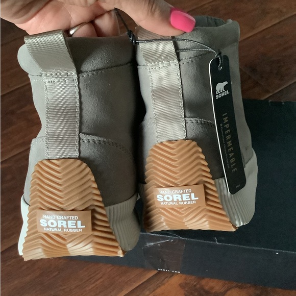 SOREL OUT N ABOUT PLUS MID BOOTIES - NEW❣️ - Picture 6 of 14